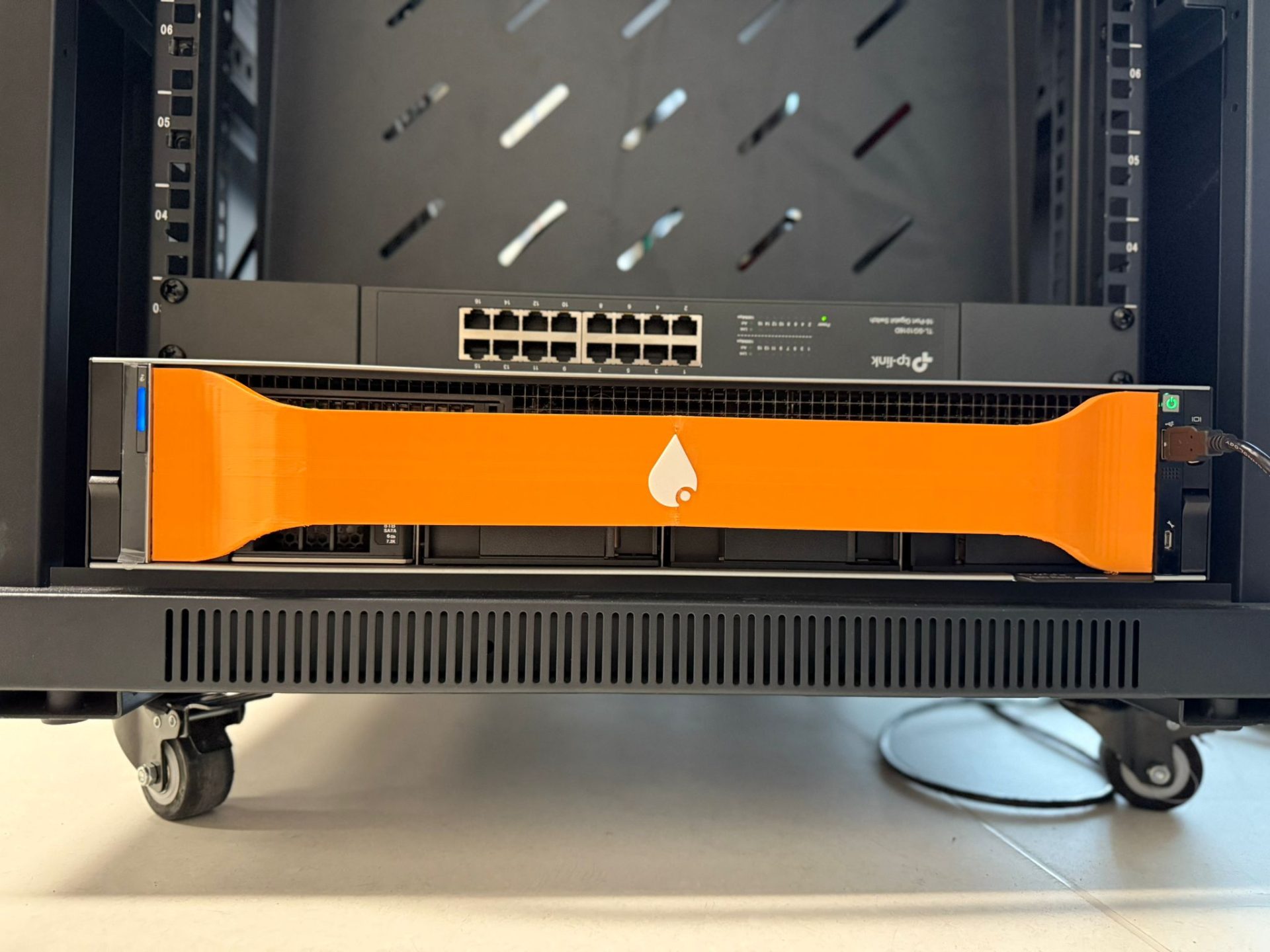 Juice Box quantum R&D lab PC